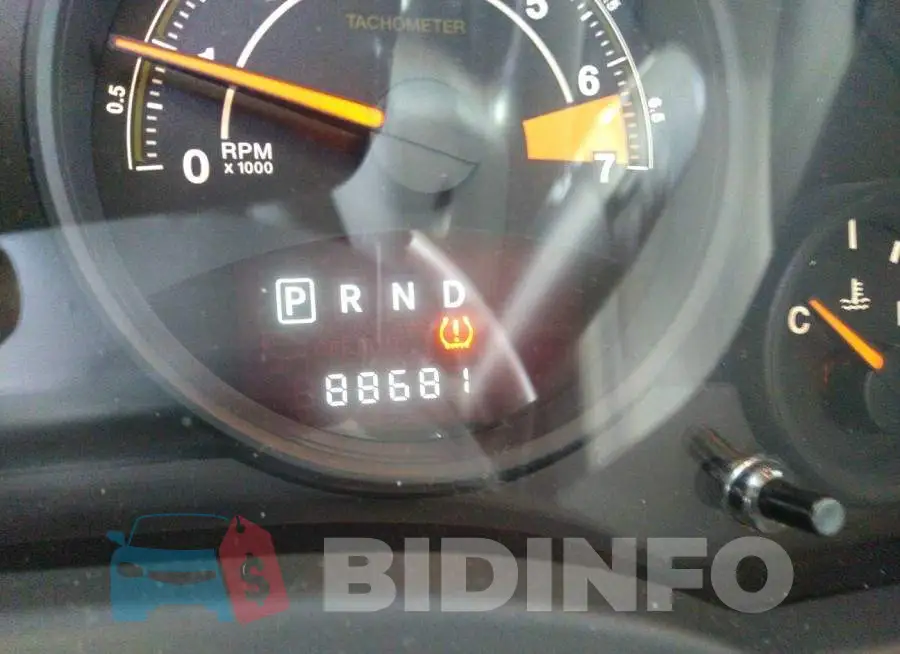 1C4NJCBA8ED749607 Photo# 7
