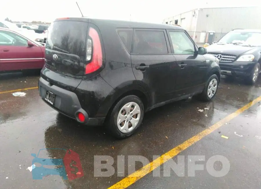 KNDJN2A22F7235601 Photo# 4