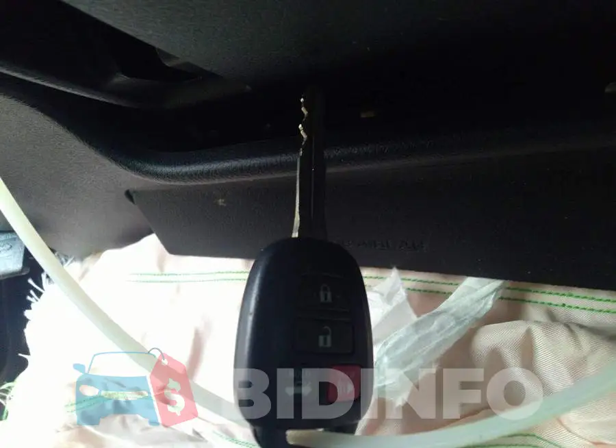 4T1BF1FK9FU480185 Photo# 11