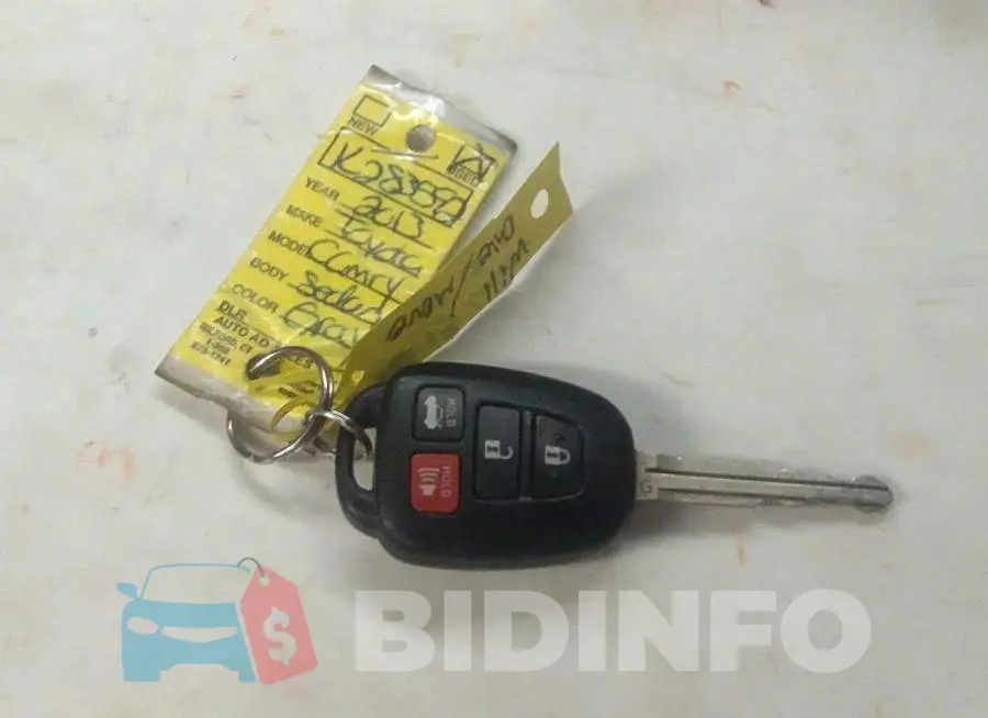 4T4BF1FK8DR283592 Photo# 11