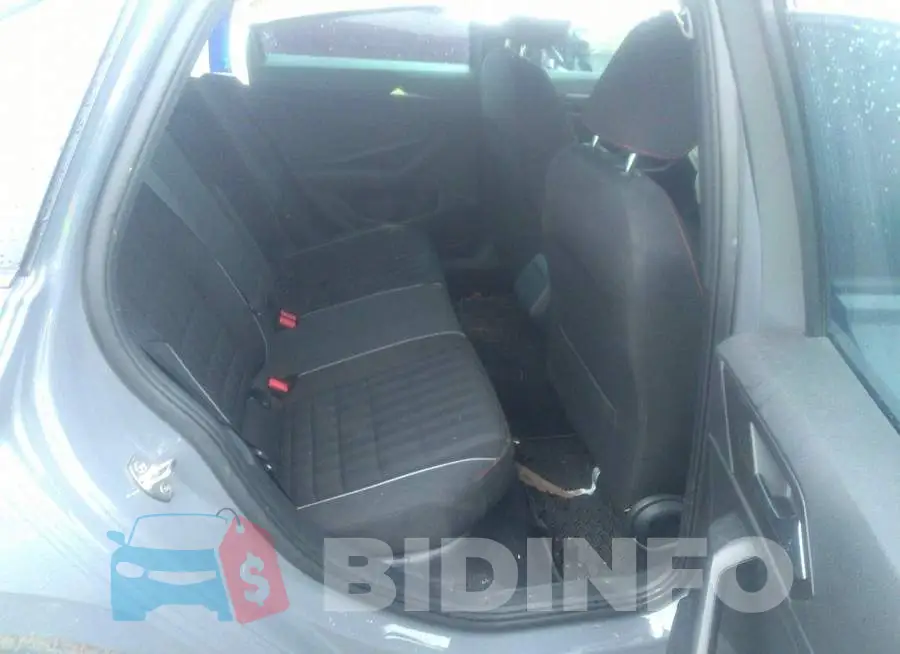 3VW5T7BU7KM150366 Photo# 8