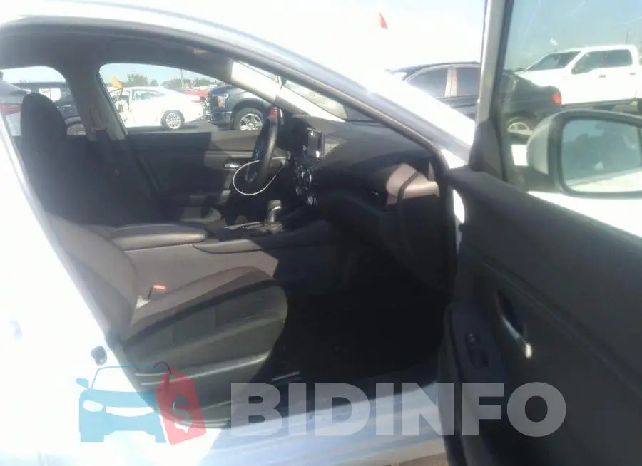3N1AB8BV2NY218978 Photo# 5