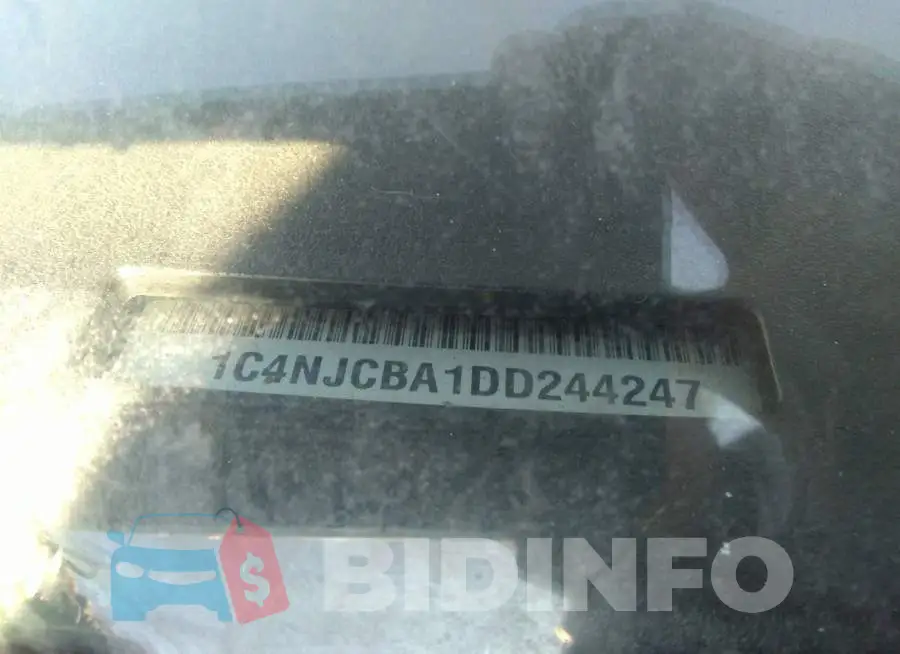 1C4NJCBA1DD244247 Photo# 9