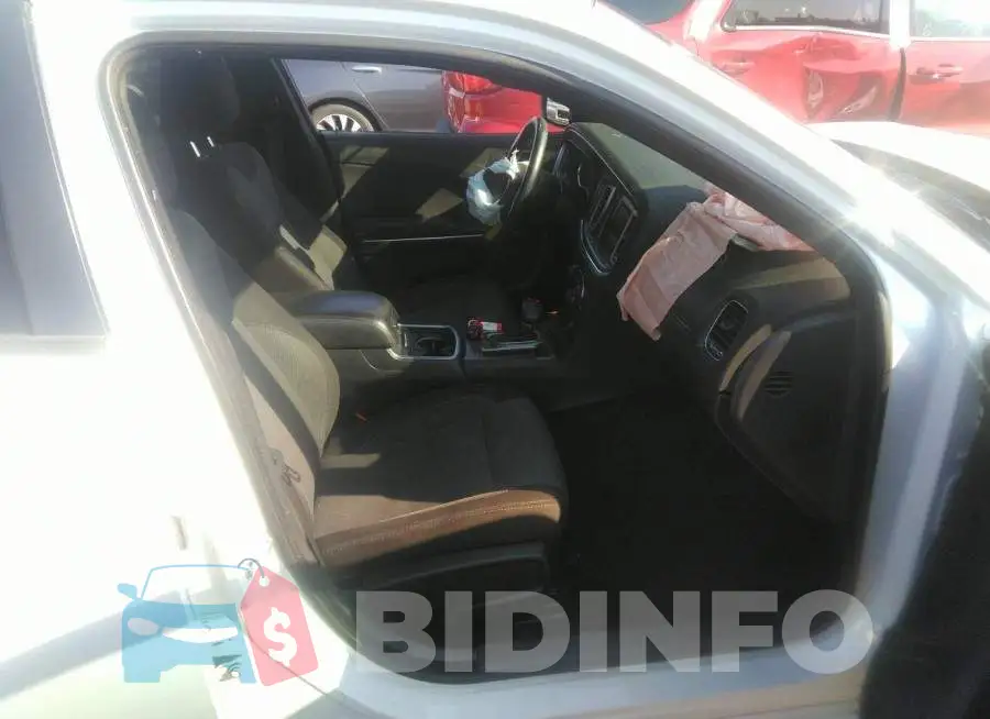 2C3CDXBG7FH800839 Photo# 5