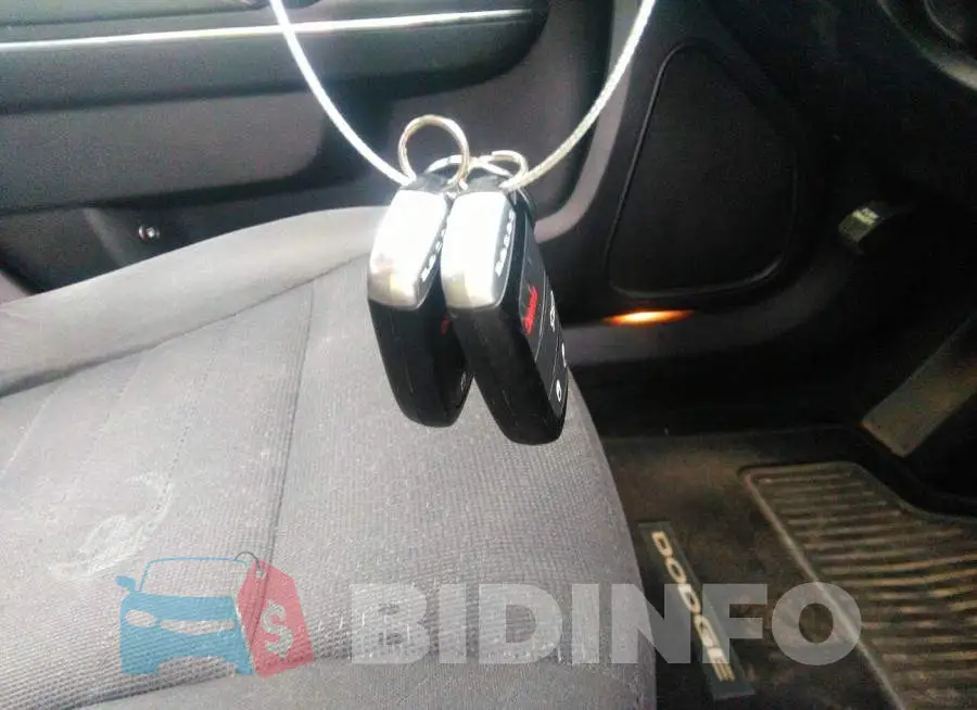 2C3CDXBG8DH730264 Photo# 11