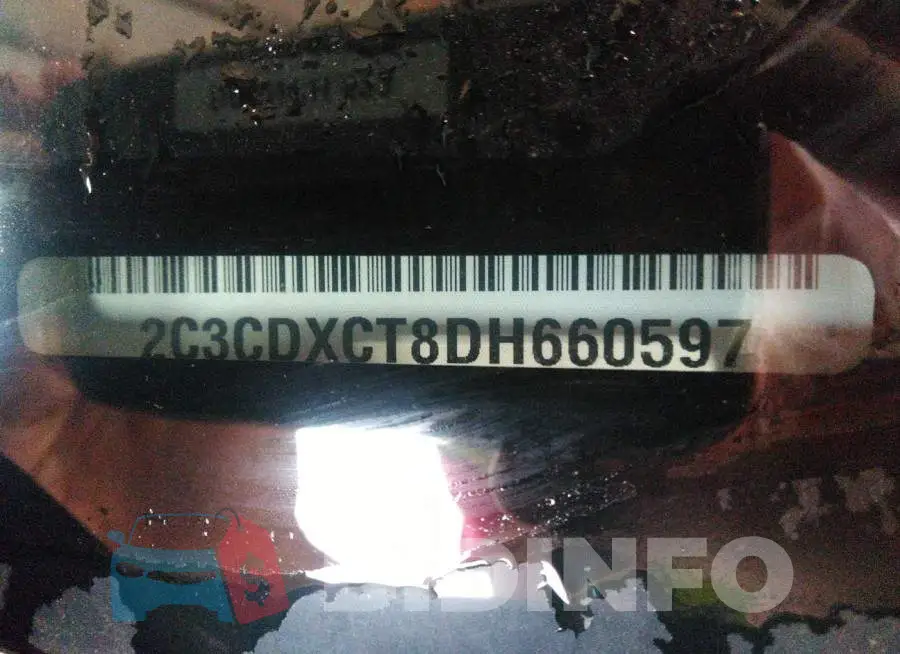 2C3CDXCT8DH660597 Photo# 9