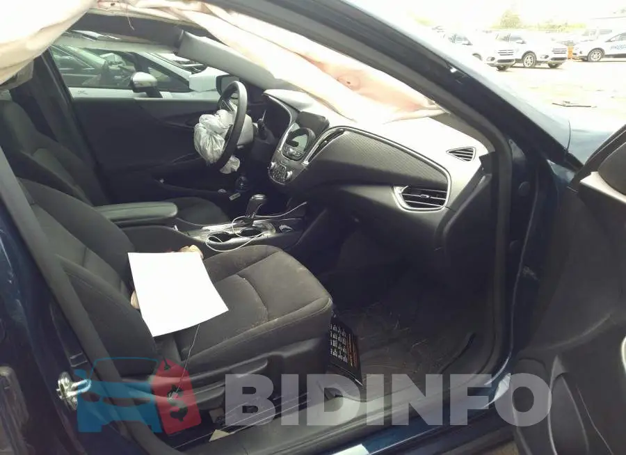 1G1ZD5ST6LF017699 Photo# 5