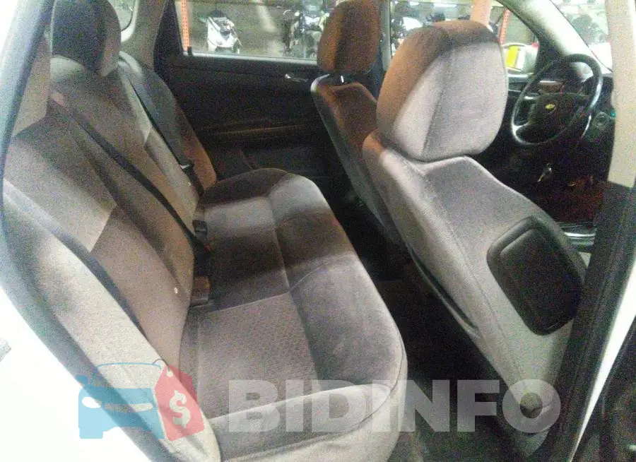2G1WB5E37E1107099 Photo# 8