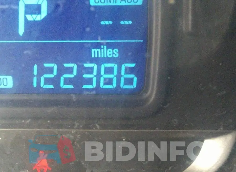 KL7CJLSB1FB113086 Photo# 7