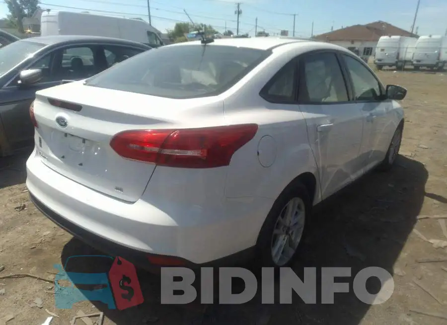 1FADP3F20JL280399 Photo# 4