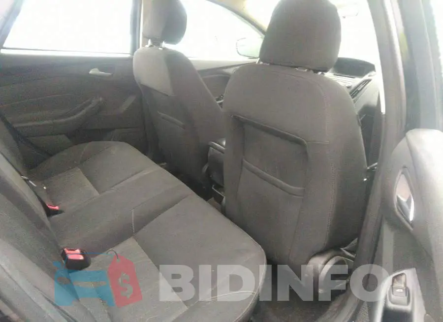 1FADP3FE2HL236408 Photo# 8