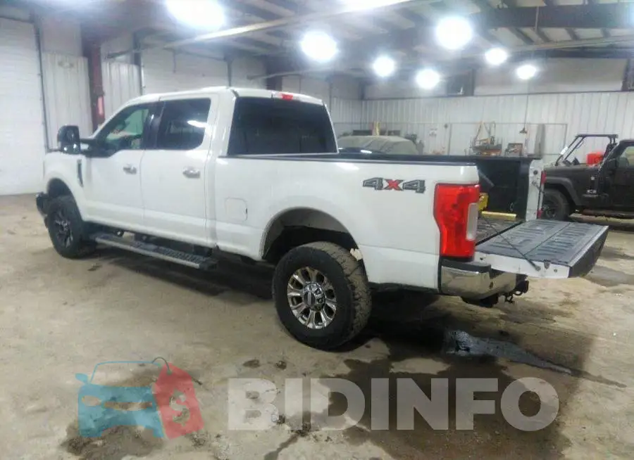 1FT7W2B61HEB15957 Photo# 2