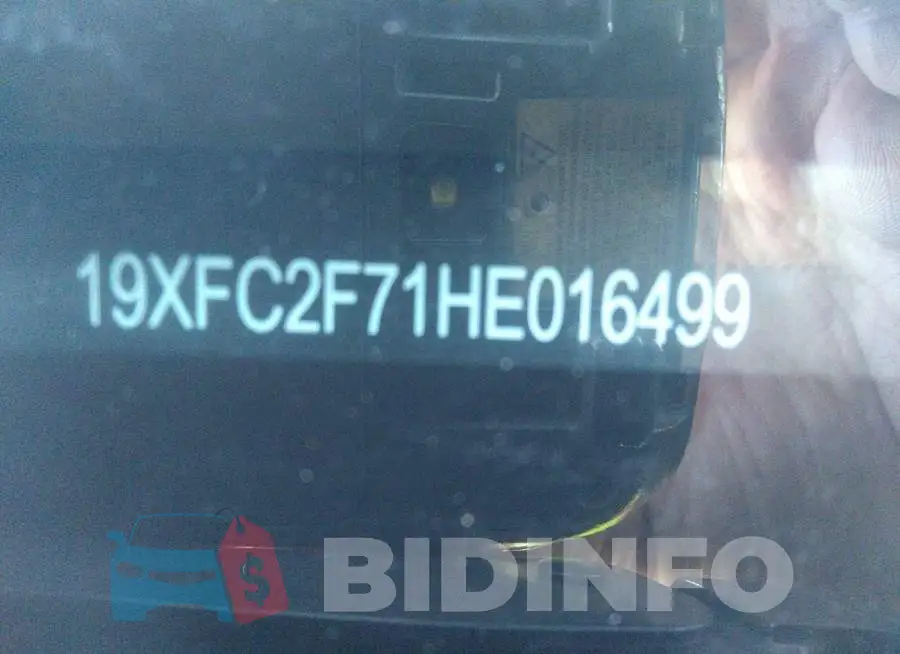 19XFC2F71HE016499 Photo# 9