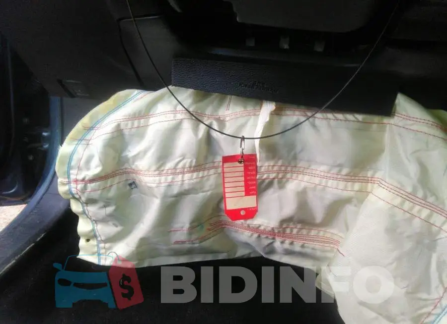 2T1BURHE2GC737637 Photo# 11