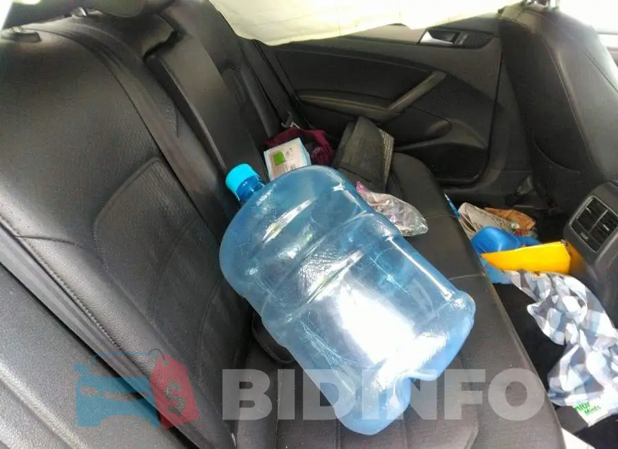 1VWBT7A37EC040855 Photo# 8