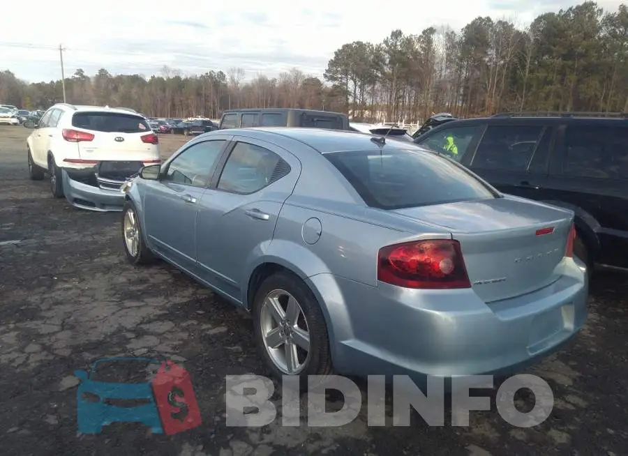 1C3CDZAB8DN712856 Photo# 3