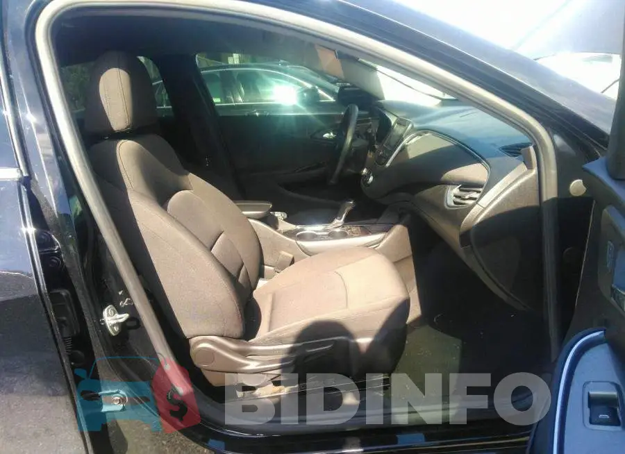 1G1ZD5ST6JF186540 Photo# 5