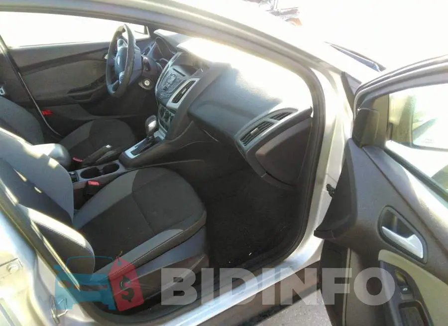 1FADP3F22EL447996 Photo# 5