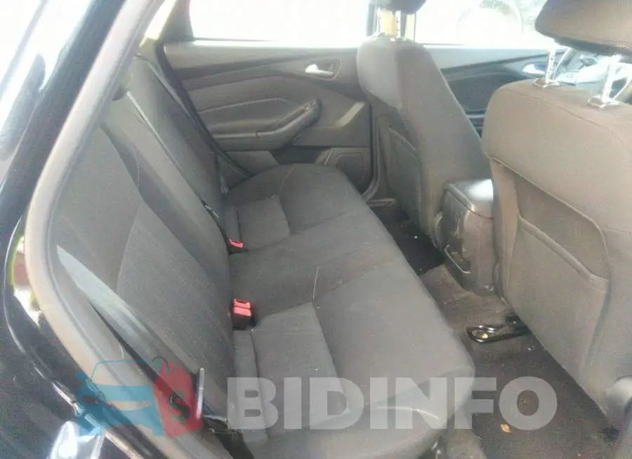 1FADP3F22HL253778 Photo# 8