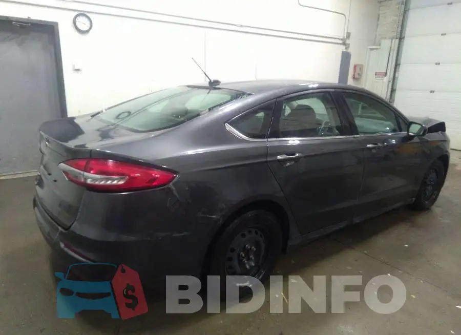 3FA6P0G70KR283985 Photo# 4