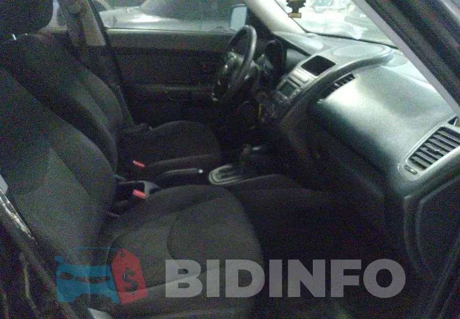 KNDJT2A56D7499496 Photo# 5