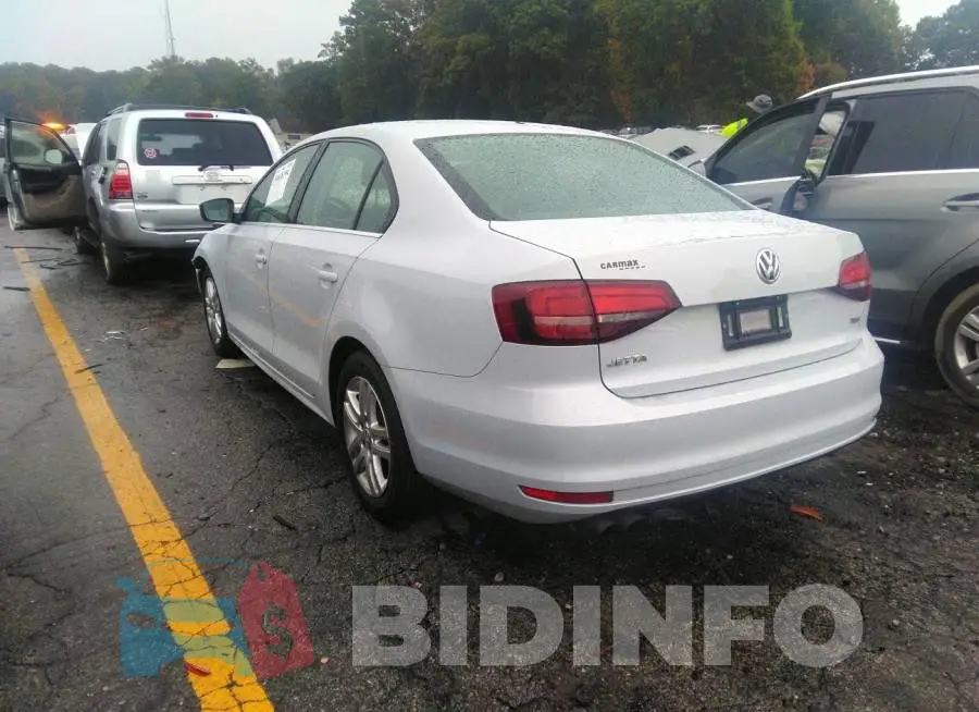 3VW2B7AJ2HM235525 Photo# 3