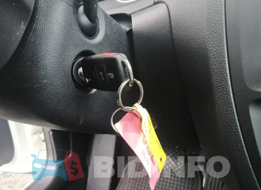 3VW2B7AJ5HM228911 Photo# 11