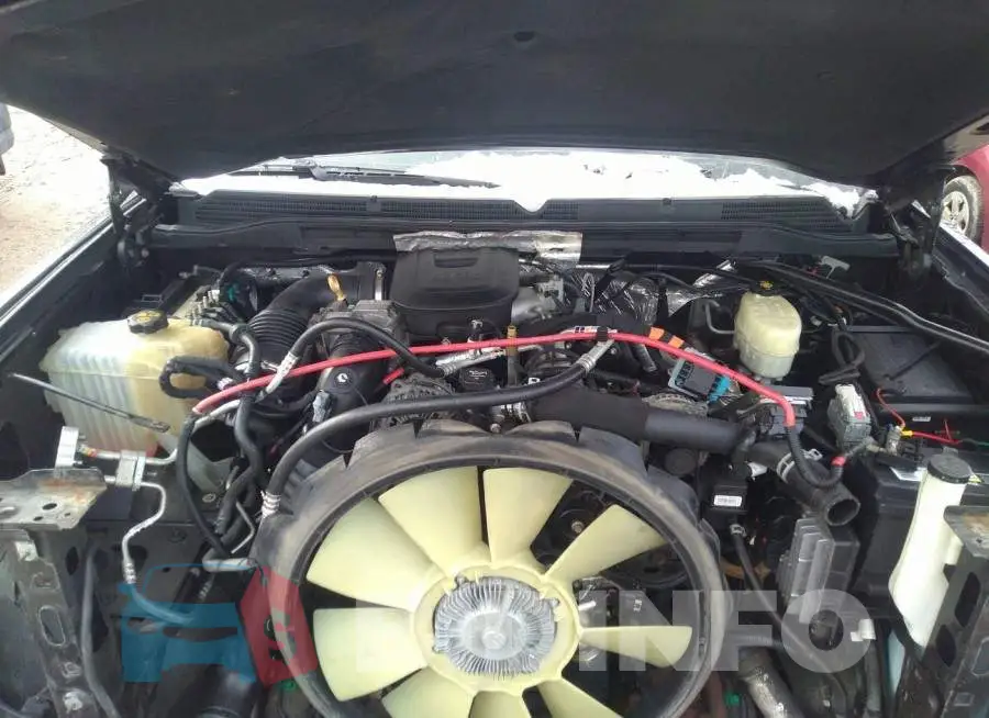 1GT12UE86GF128335 Photo# 10