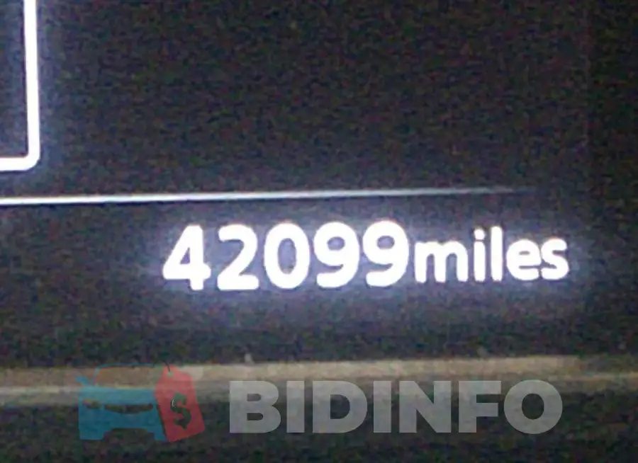 1N4AZ1CP2KC304673 Photo# 7