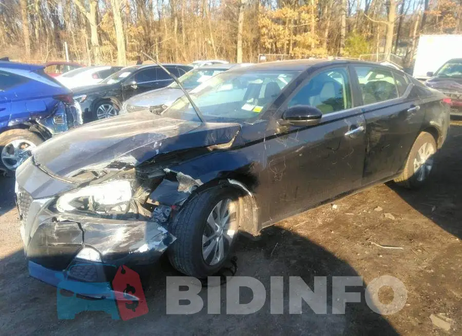 1N4BL4BV5KC141332 Photo# 2