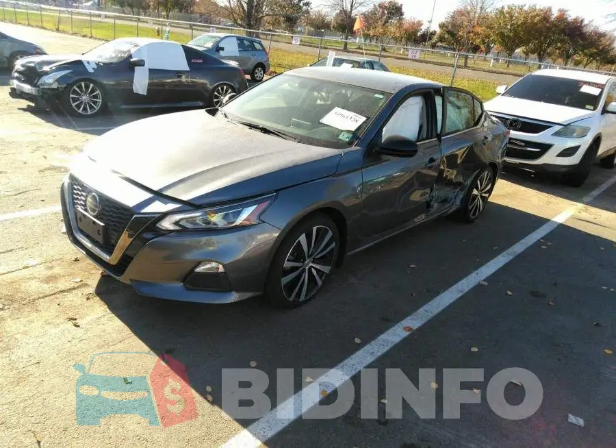 1N4BL4CV5KC134654 Photo# 2