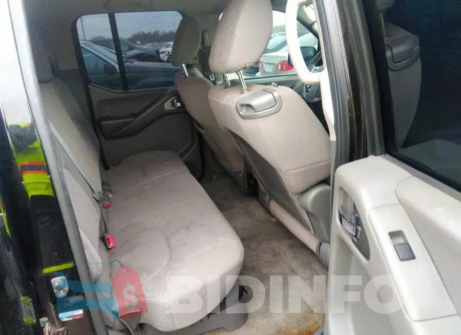1N6AD0EV4DN764162 Photo# 8