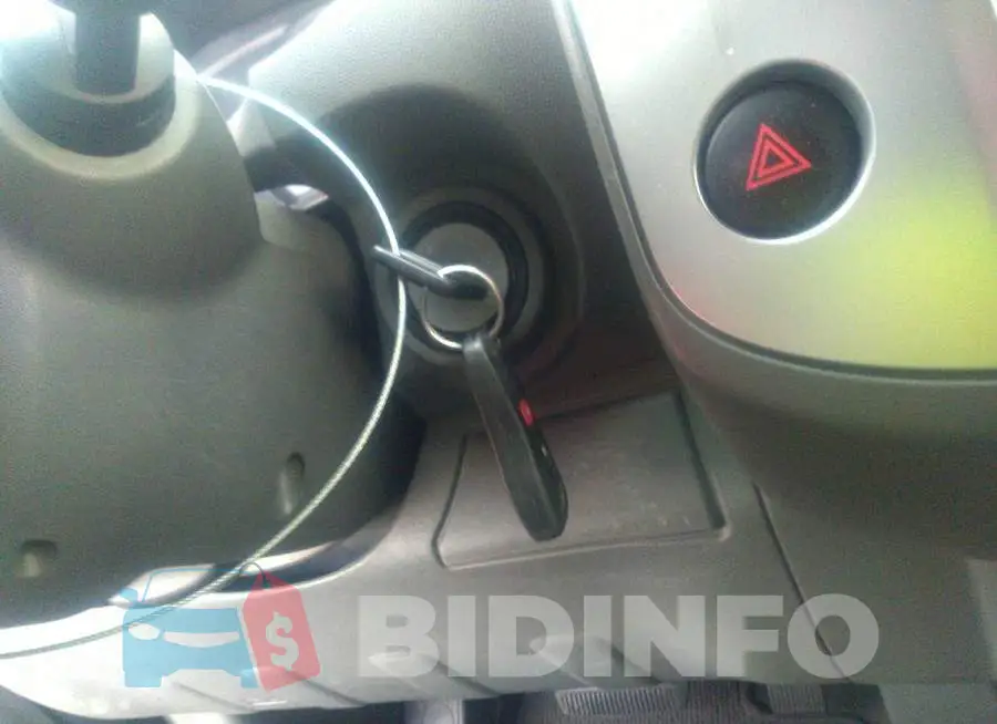 1N6AD0EV5JN765896 Photo# 11