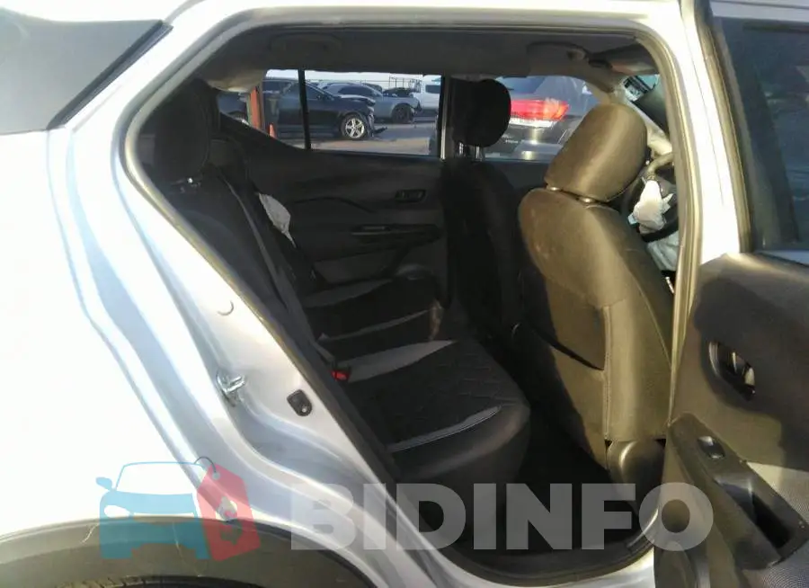 3N1CP5BV1LL572994 Photo# 8