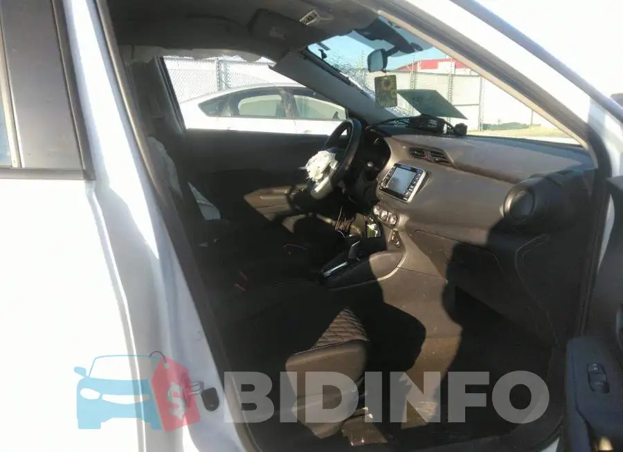 3N1CP5BV3ML512281 Photo# 5