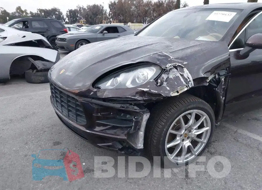 WP1AB2A59GLB56792 Photo# 6