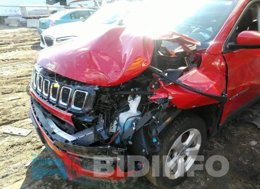 3C4NJDBBXJT453989 Photo# 6