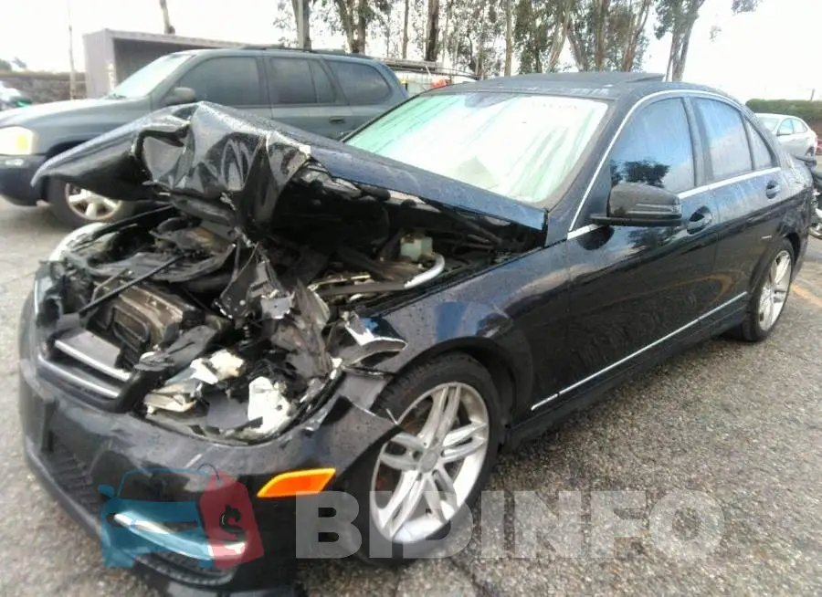 WDDGF4HB2DR259462 Photo# 2