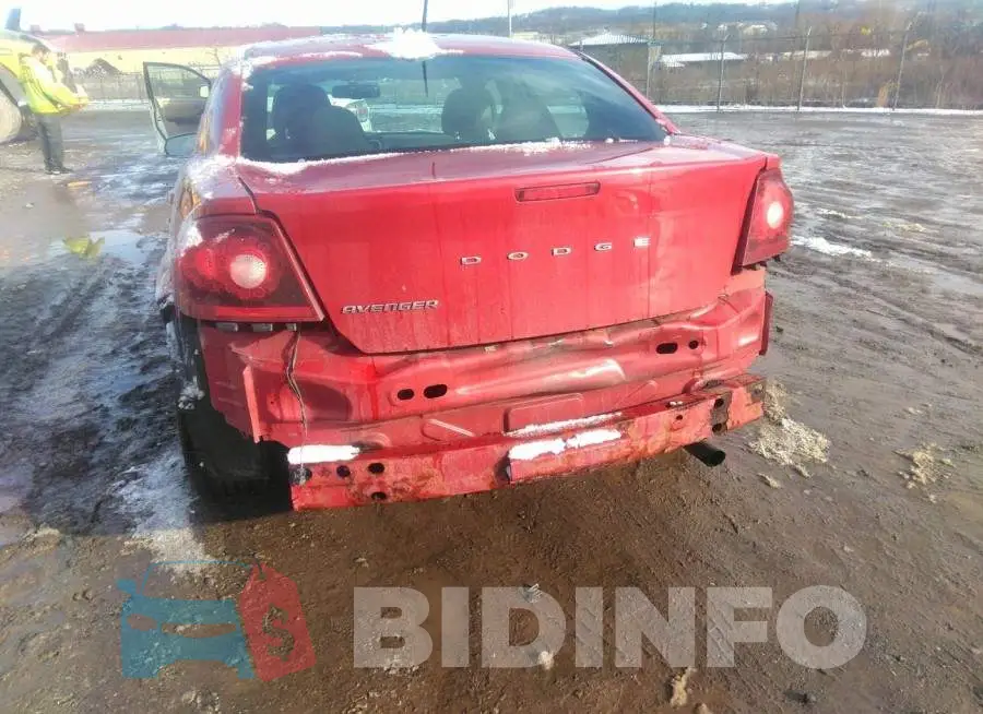 1C3CDZAB6DN637932 Photo# 6
