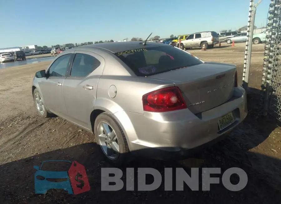 1C3CDZAB8DN730239 Photo# 3