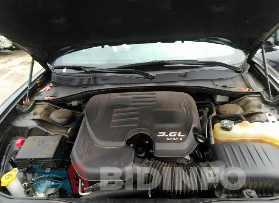 2C3CDXBG4KH643734 Photo# 10