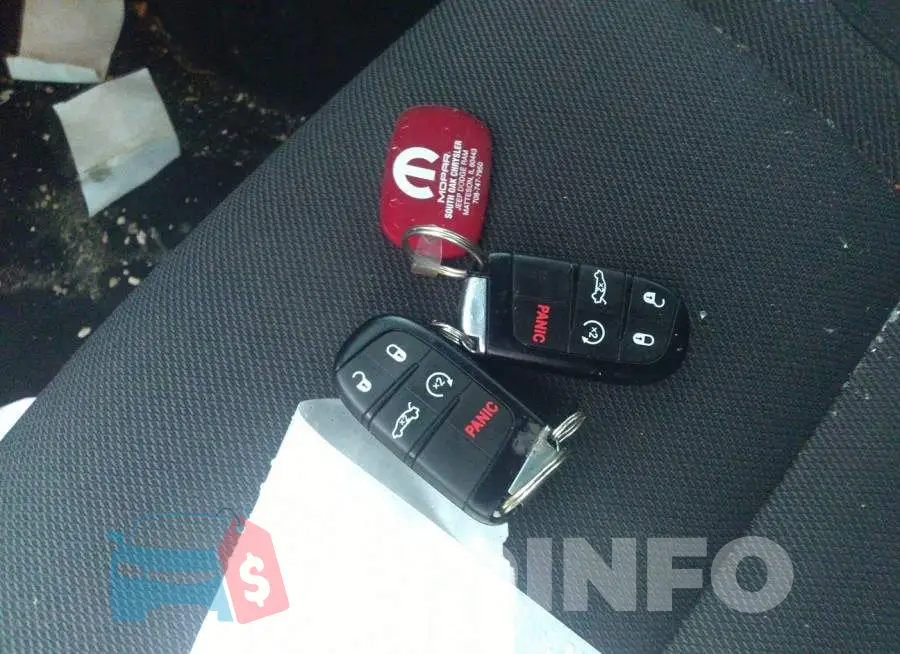 2C3CDXBG4KH758902 Photo# 11