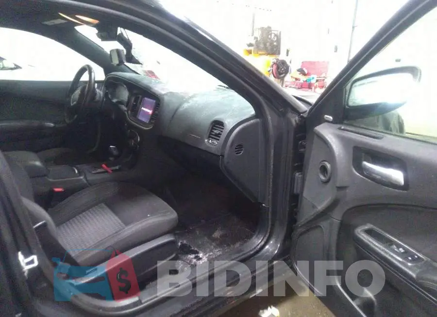 2C3CDXJG9JH230613 Photo# 5