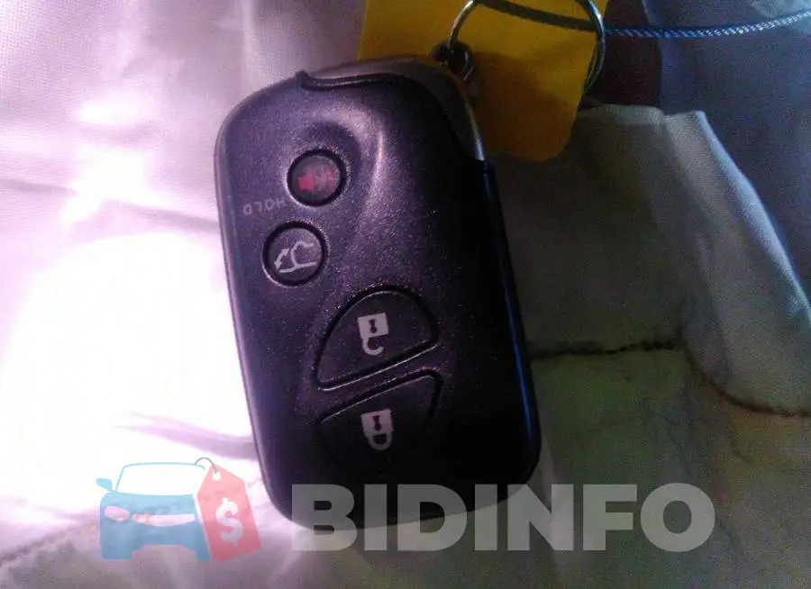 2T2ZK1BA6DC102827 Photo# 11