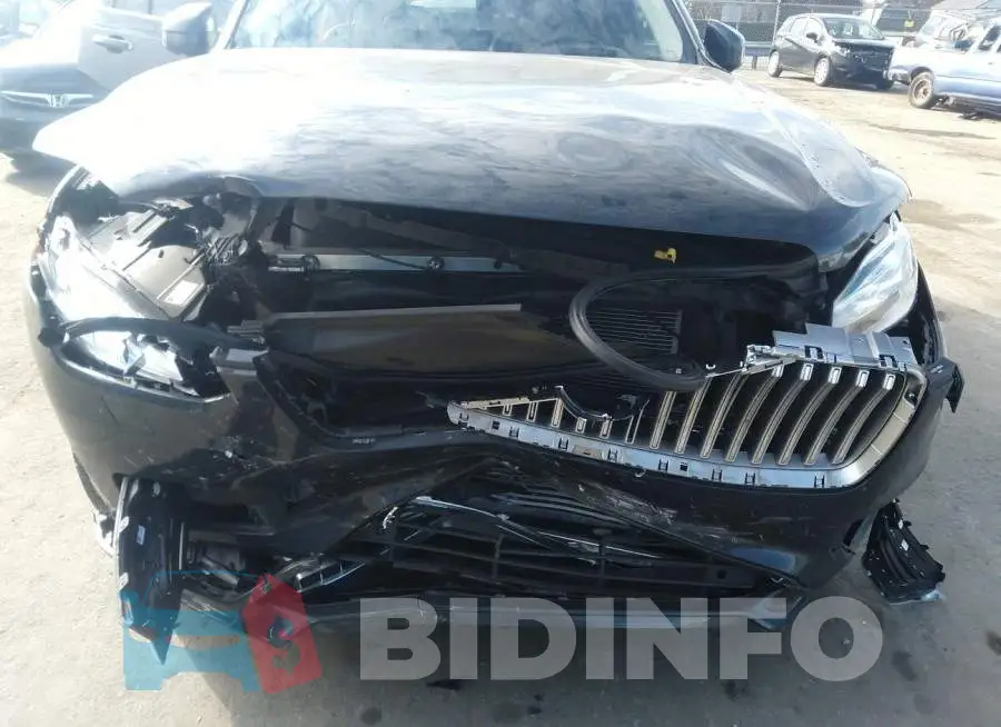 YV4A22PL1M1684242 Photo# 6 YV4A22PL1M1684242 Photo# 6