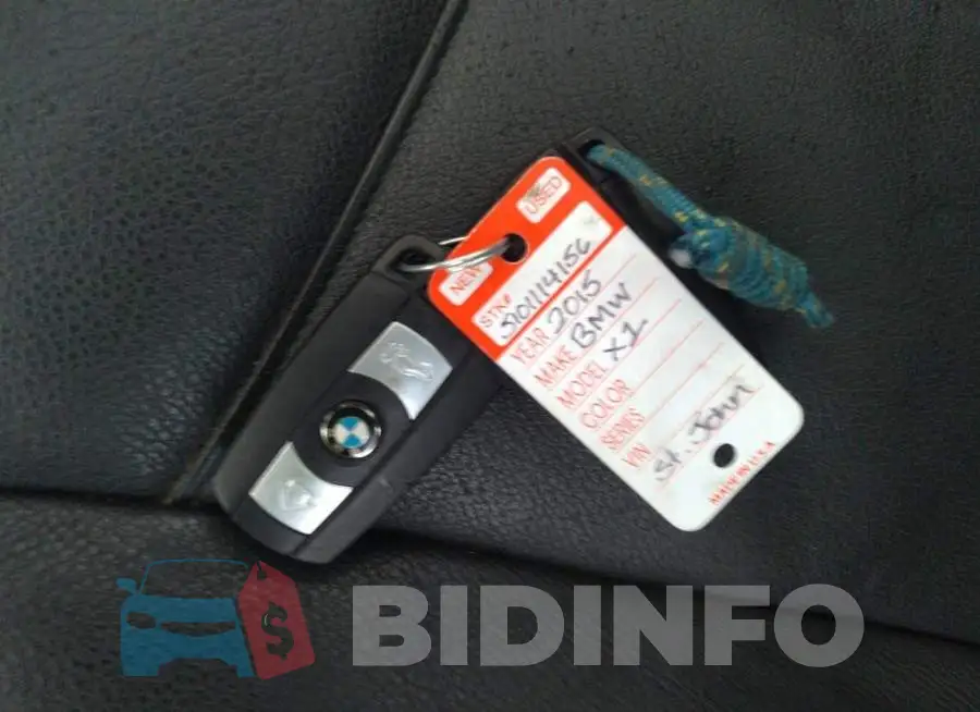 WBAVL1C59FVY27188 Photo# 11
