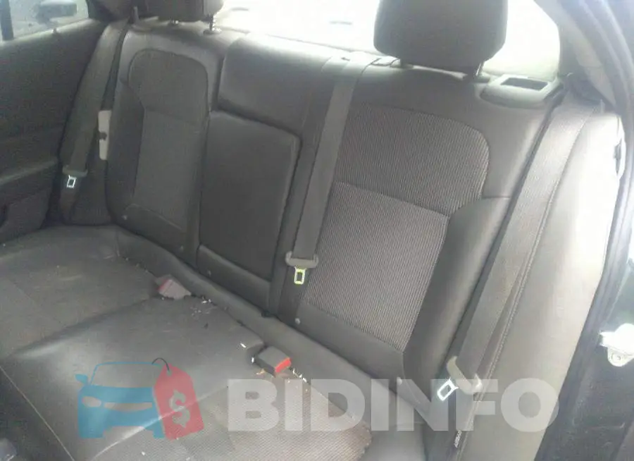 1G11E5SL0EF208564 Photo# 8