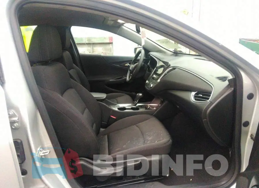 1G1ZD5ST3LF033746 Photo# 5