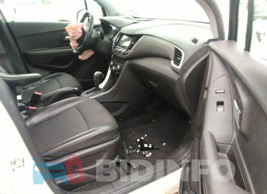 KL7CJLSB7JB642616 Photo# 5