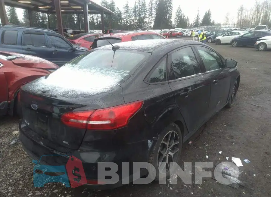 1FADP3H28HL225674 Photo# 4